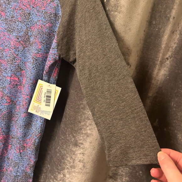 LuLaRoe "Randy" Raglan Knit Tee - Picture 5 of 6